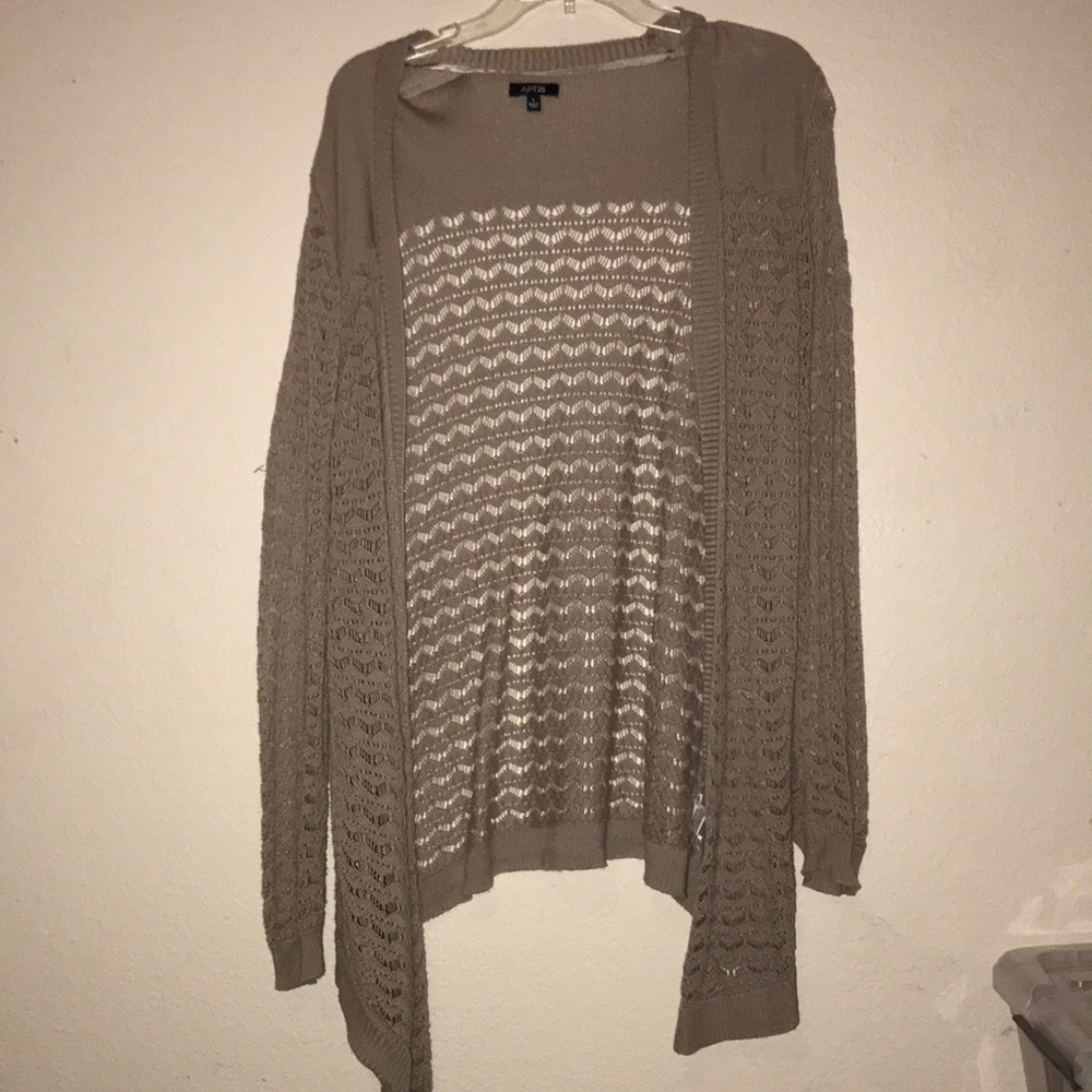 APT 9 cardigan sweater